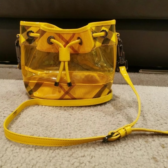 Authentic BURBERRY Bag PVC/leather yellow - Picture 1 of 8